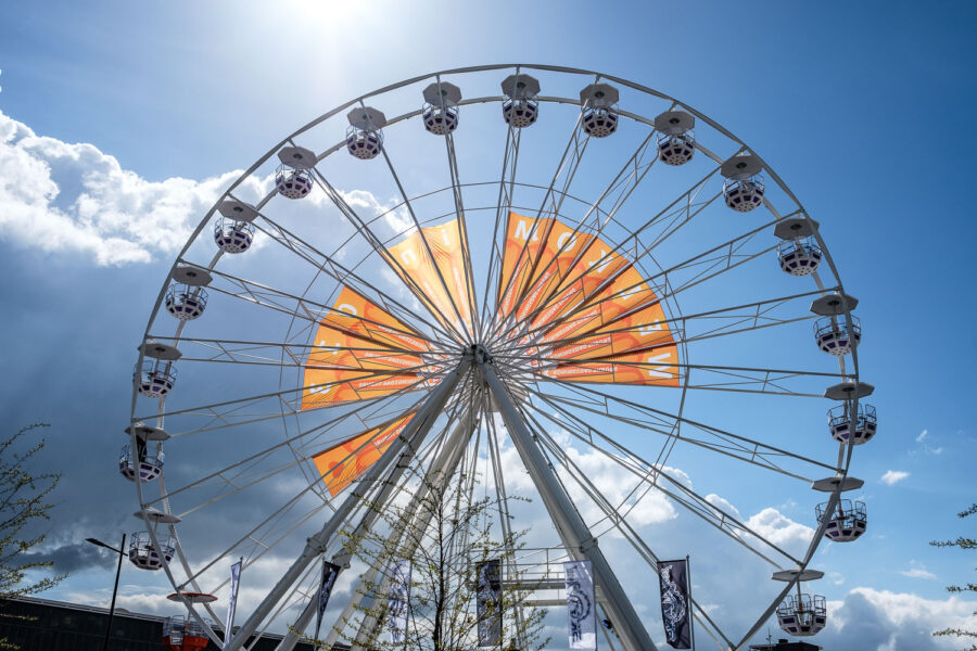 Reuzenrad in de Spoorzone tijdens Koningsdag Tilburg 2017