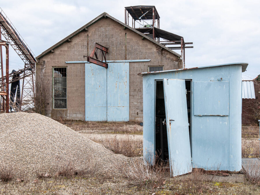 Inmiddels gesloopte gebouwen van NSI Holland te Wessem